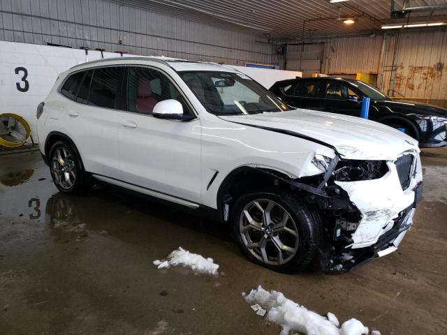 WBX57DP03PN242473 - 2023 BMW X3 XDRIVE30I WHITE photo 4