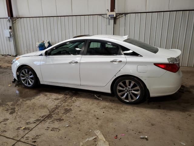 5NPEC4AC7CH415997 - 2012 HYUNDAI SONATA SE WHITE photo 2