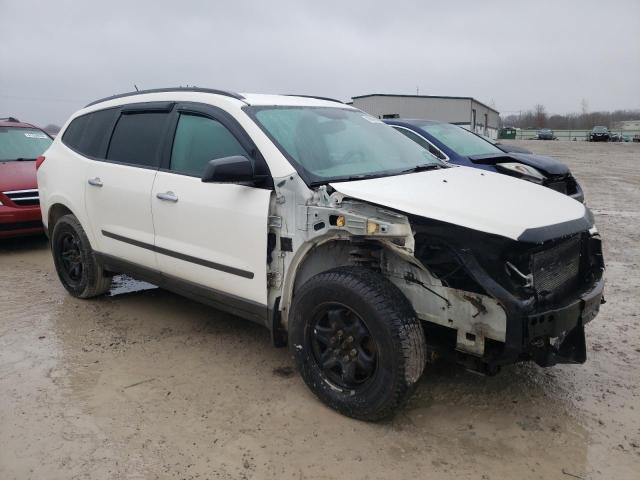 1GNKVEED5BJ258991 - 2011 CHEVROLET TRAVERSE LS WHITE photo 4