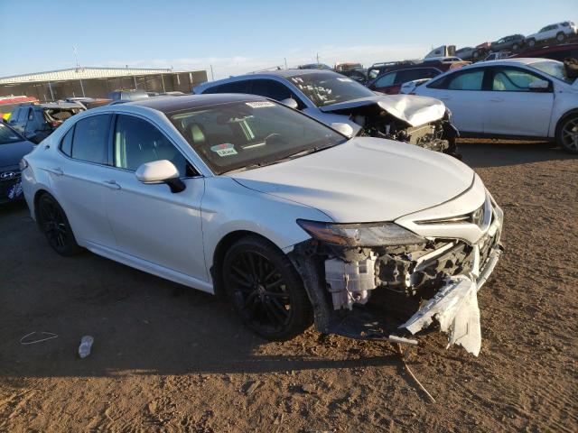 4T1K61AK5MU415578 - 2021 TOYOTA CAMRY XSE WHITE photo 4