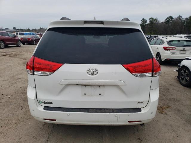 5TDYK3DC4BS163737 - 2011 TOYOTA SIENNA XLE WHITE photo 6