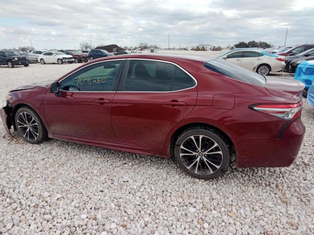 4T1B11HK3JU597765 - 2018 TOYOTA CAMRY L RED photo 2