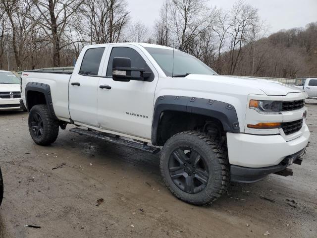 1GCVKPEC0JZ285856 - 2018 CHEVROLET SILVERADO K1500 CUSTOM WHITE photo 4