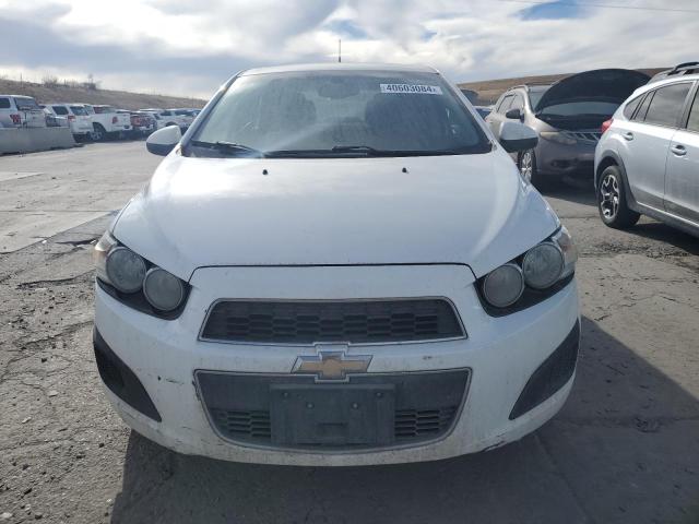 1G1JC5SH1E4199502 - 2014 CHEVROLET SONIC LT WHITE photo 5