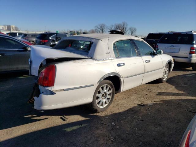 1LNHM81W2YY864047 - 2000 LINCOLN TOWN CAR EXECUTIVE WHITE photo 3