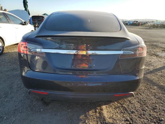 5YJSA1E21LF349230 - 2020 TESLA MODEL S ნაცრისფერი ფოტო 6
