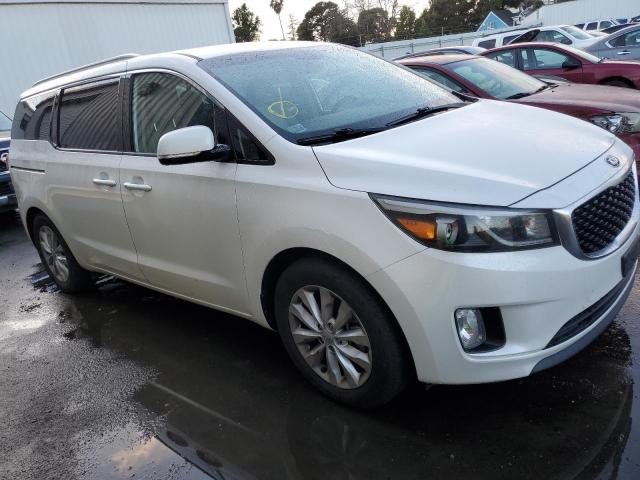 KNDMC5C13F6035082 - 2015 KIA SEDONA EX WHITE photo 4