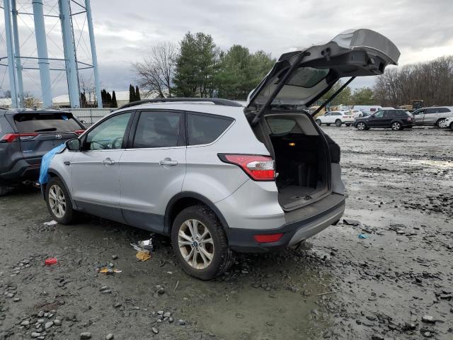 1FMCU9HD3JUD40181 - 2018 FORD ESCAPE SEL SILVER photo 2