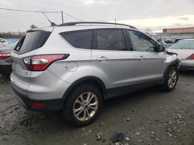 1FMCU9HD3JUD40181 - 2018 FORD ESCAPE SEL SILVER photo 3