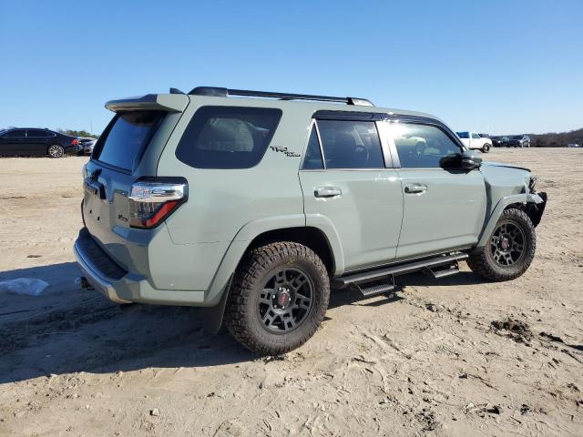 JTERU5JR4P6142246 - 2023 TOYOTA 4RUNNER SE GRAY photo 3