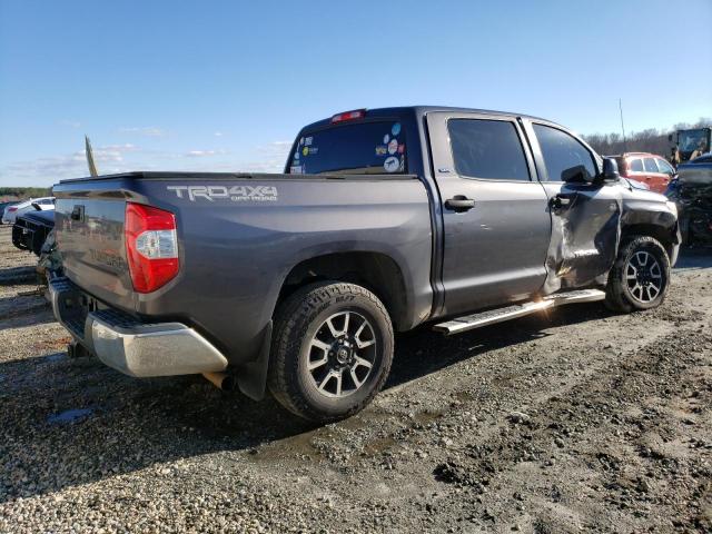 5TFDW5F12HX614418 - 2017 TOYOTA TUNDRA CREWMAX SR5 SILVER photo 3