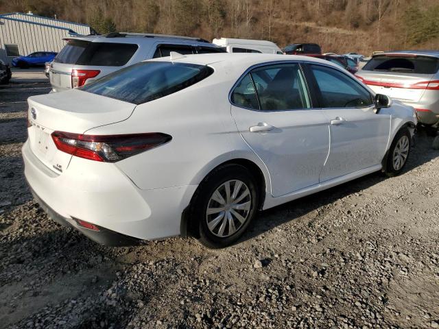 4T1C31AK8NU589384 - 2022 TOYOTA CAMRY LE WHITE photo 3