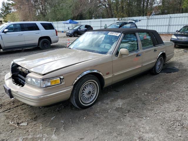 1LNLM82W2TY708768 - 1996 LINCOLN TOWN CAR SIGNATURE TAN photo 1