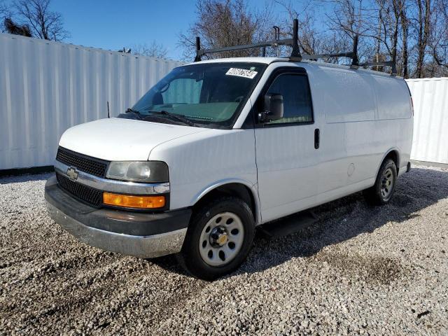 1GCSGAFXXD1146002 - 2013 CHEVROLET EXPRESS G1 WHITE photo 1