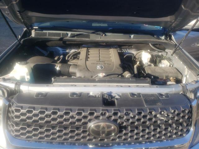 5TFRY5F14JX230405 - 2018 TOYOTA TUNDRA DOUBLE CAB SR/SR5 SILVER photo 11