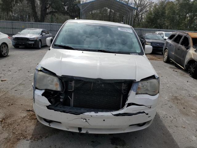 2A8HR54109R683628 - 2009 CHRYSLER TOWN & COU TOURING WHITE photo 5