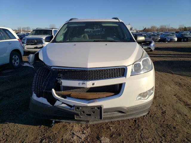 1GNKREED5CJ405655 - 2012 CHEVROLET TRAVERSE LS WHITE photo 5