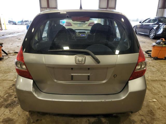 JHMGD37458S063445 - 2008 HONDA FIT GRAY photo 6