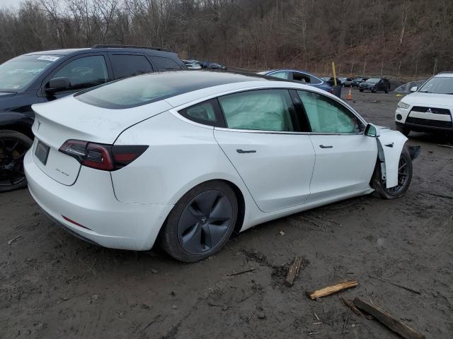 5YJ3E1EB2KF513172 - 2019 TESLA MODEL 3 WHITE photo 3