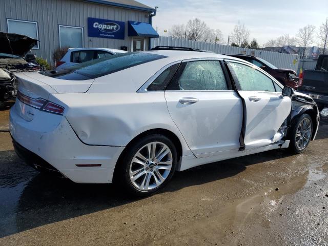 3LN6L2G96GR605129 - 2016 LINCOLN MKZ WHITE photo 3
