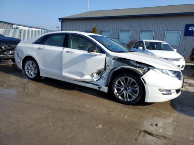 3LN6L2G96GR605129 - 2016 LINCOLN MKZ WHITE photo 4