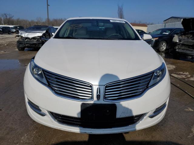 3LN6L2G96GR605129 - 2016 LINCOLN MKZ WHITE photo 5