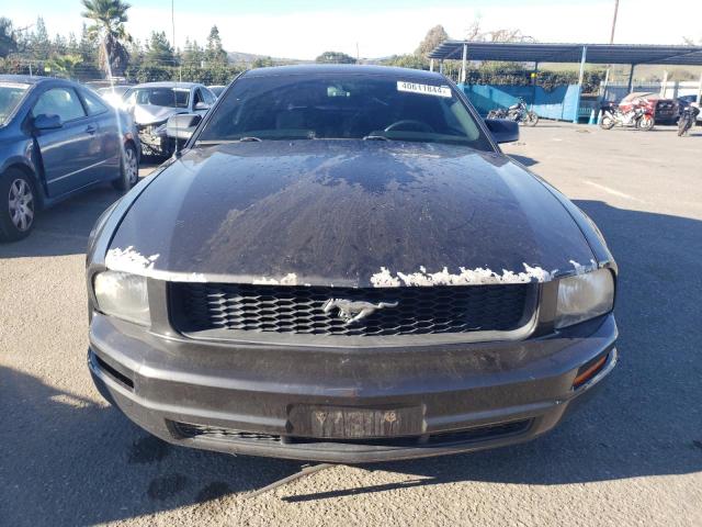 1ZVFT80N375298548 - 2007 FORD MUSTANG BLACK photo 5