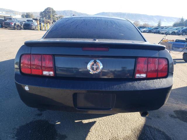 1ZVFT80N375298548 - 2007 FORD MUSTANG BLACK photo 6