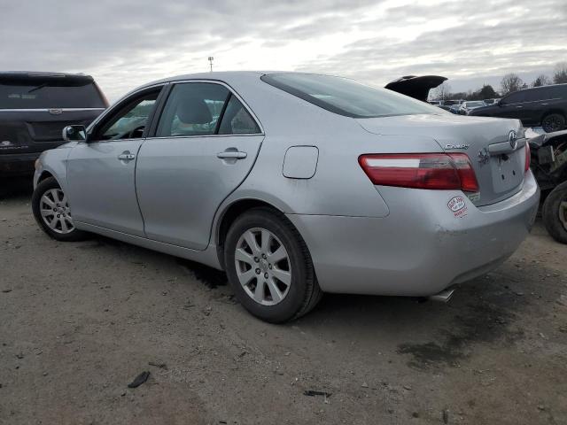 4T1BK46KX8U059124 - 2008 TOYOTA CAMRY LE SILVER photo 2