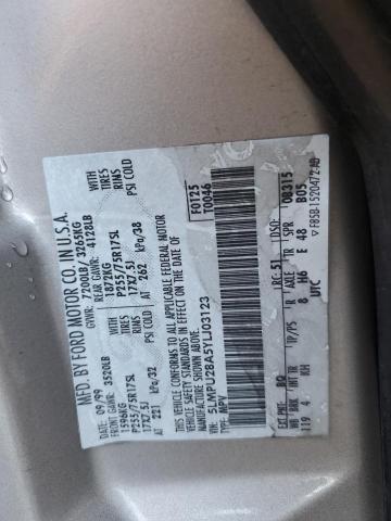 5LMPU28A5YLJ03123 - 2000 LINCOLN NAVIGATOR 金色 照片 12