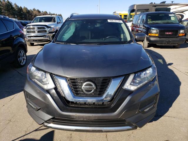 JN8AT2MT3JW464995 - 2018 NISSAN ROGUE S GRAY photo 5