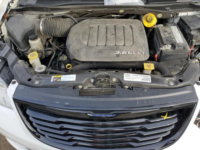 2C4RC1CG5GR303112 - 2016 CHRYSLER TOWN & COU TOURING L WHITE photo 12