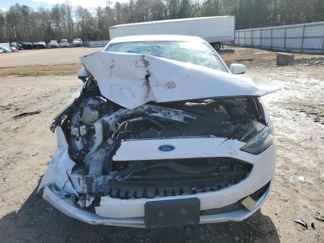 3FA6P0H79HR227079 - 2017 FORD FUSION SE WHITE photo 5