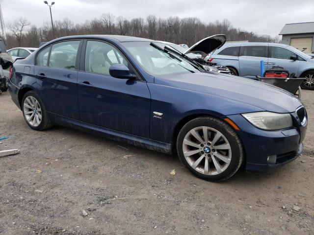 WBAPK7G55BNN48825 - 2011 BMW 328 XI BLUE photo 4