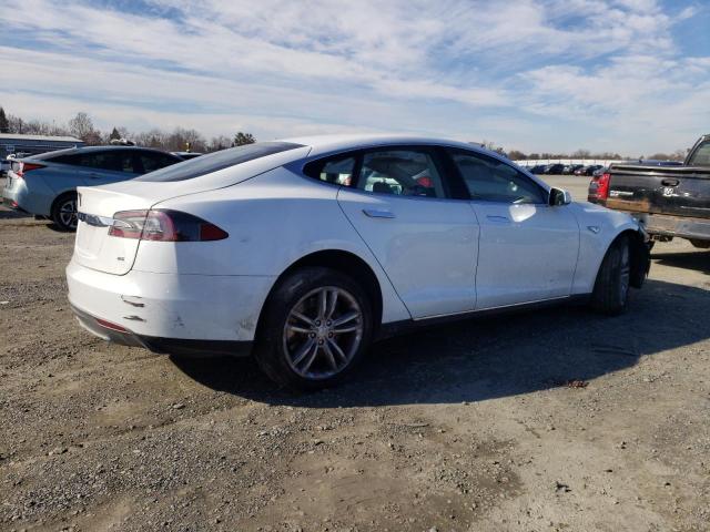 5YJSA1H10EFP44702 - 2014 TESLA MODEL S WHITE photo 3