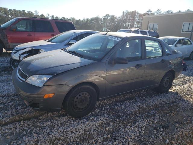 1FAFP34NX5W139088 - 2005 FORD FOCUS ZX4 GRAY photo 1