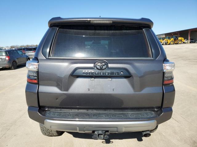 JTEBU5JRXJ5602122 - 2018 TOYOTA 4RUNNER SR5/SR5 PREMIUM GRAY photo 6