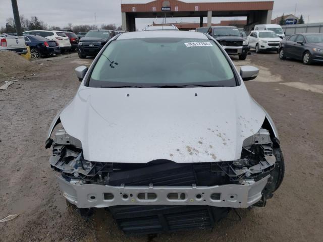 1FADP3F24EL207347 - 2014 FORD FOCUS SE SILVER photo 5