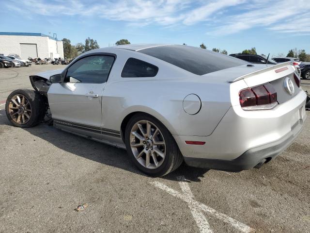 1ZVBP8AM6B5134356 - 2011 FORD MUSTANG SILVER photo 2