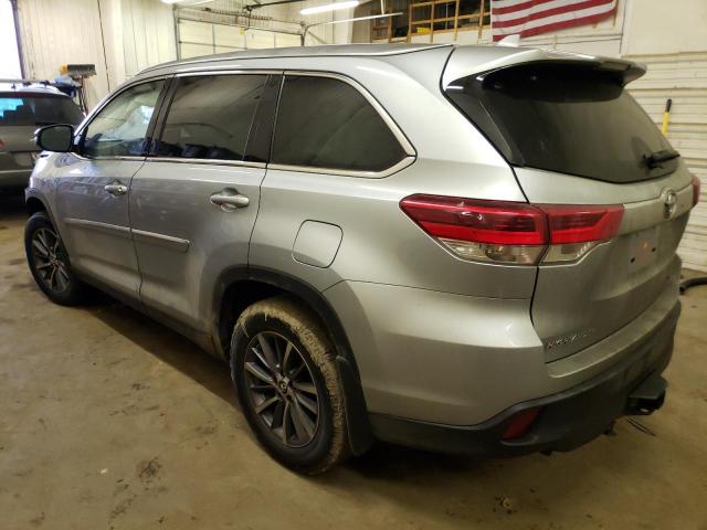 5TDJZRFH8KS937061 - 2019 TOYOTA HIGHLANDER SE SILVER photo 2