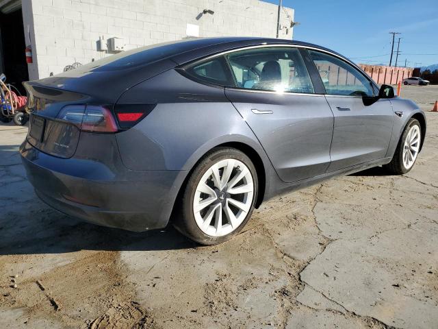 5YJ3E1EB6NF256456 - 2022 TESLA MODEL 3 GRAY photo 3