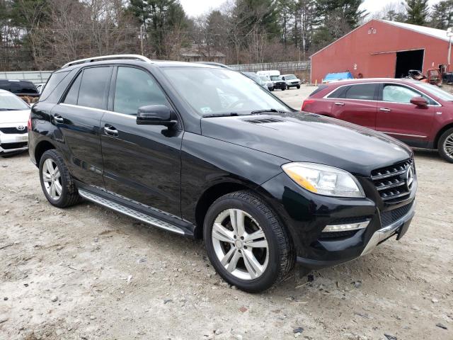 4JGDA5HB9FA618627 - 2015 MERCEDES-BENZ ML 350 4MATIC BLACK photo 4