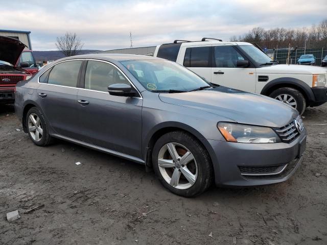 1VWBV7A39FC062349 - 2015 VOLKSWAGEN PASSAT SE GRAY photo 4