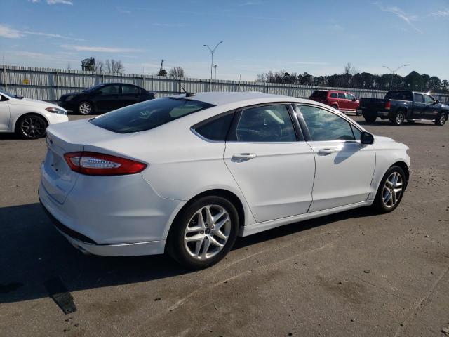 3FA6P0H74GR117460 - 2016 FORD FUSION SE WHITE photo 3