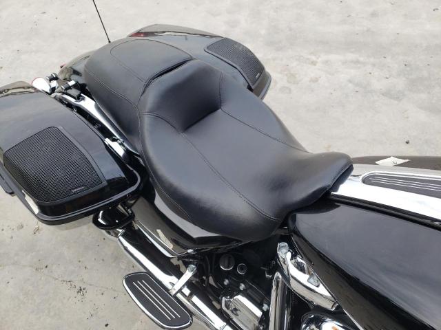 1HD1KHC19JB682818 - 2018 HARLEY-DAVIDSON FLTRX ROAD GLIDE BLACK photo 6