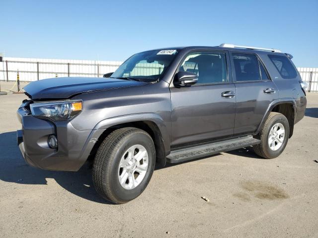 JTEBU5JR0J5571155 - 2018 TOYOTA 4RUNNER SR5/SR5 PREMIUM GRAY photo 1