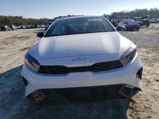 3KPF54AD4RE702735 - 2024 KIA FORTE GT LINE WHITE photo 5