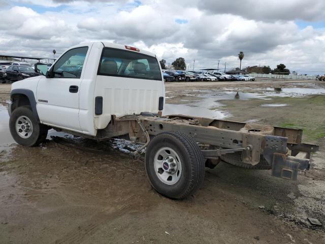 1GDHK34U77E135318 - 2007 GMC SIERRA K3500 WHITE photo 2