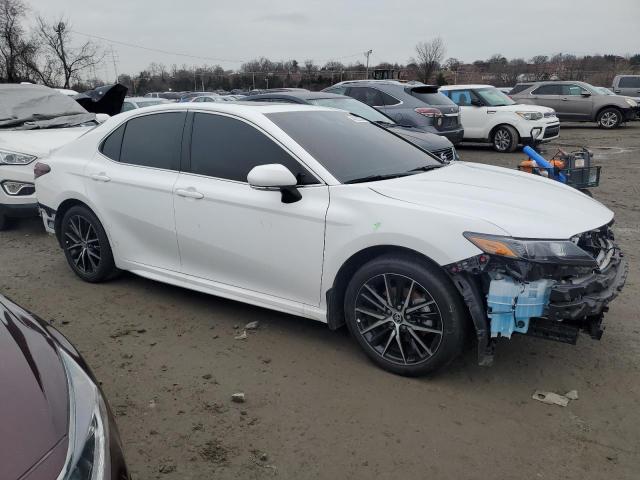 4T1G11AKXNU707541 - 2022 TOYOTA CAMRY SE WHITE photo 4