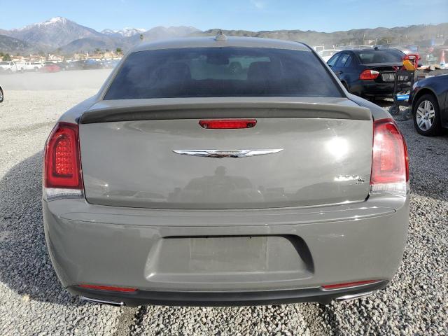 2C3CCABG0JH160014 - 2018 CHRYSLER 300 S GRAY photo 6